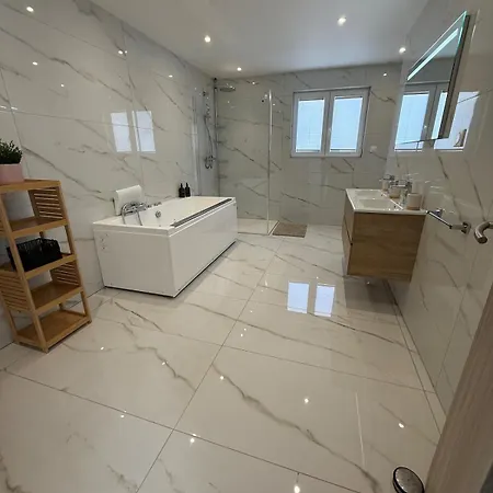 L Ecrin De Rosheim, D Exception, Piscine 別荘